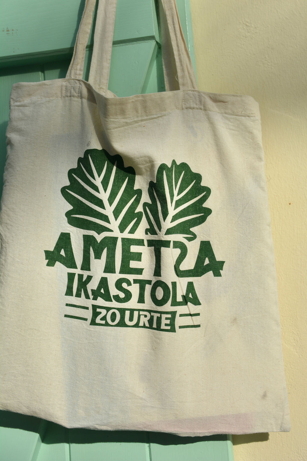 Totebag design for the Basque school Ametza Ikastola